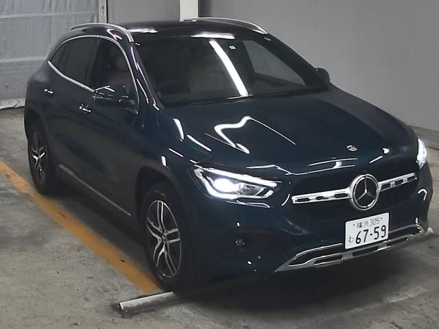 171 MERCEDES BENZ GLA CLASS 247713M 2020 г. (ZIP Tokyo)